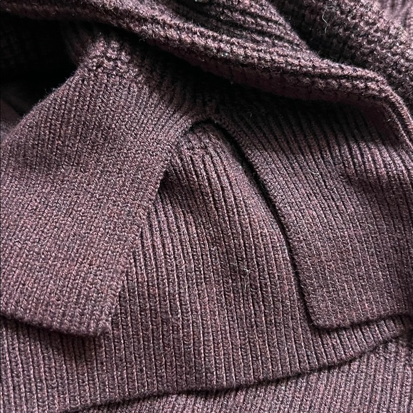 LuLuLemon Waffle sweater top-EUC - Picture 8 of 8